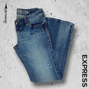 EXPRESS Short Length Barely Boot Distressed Jeans